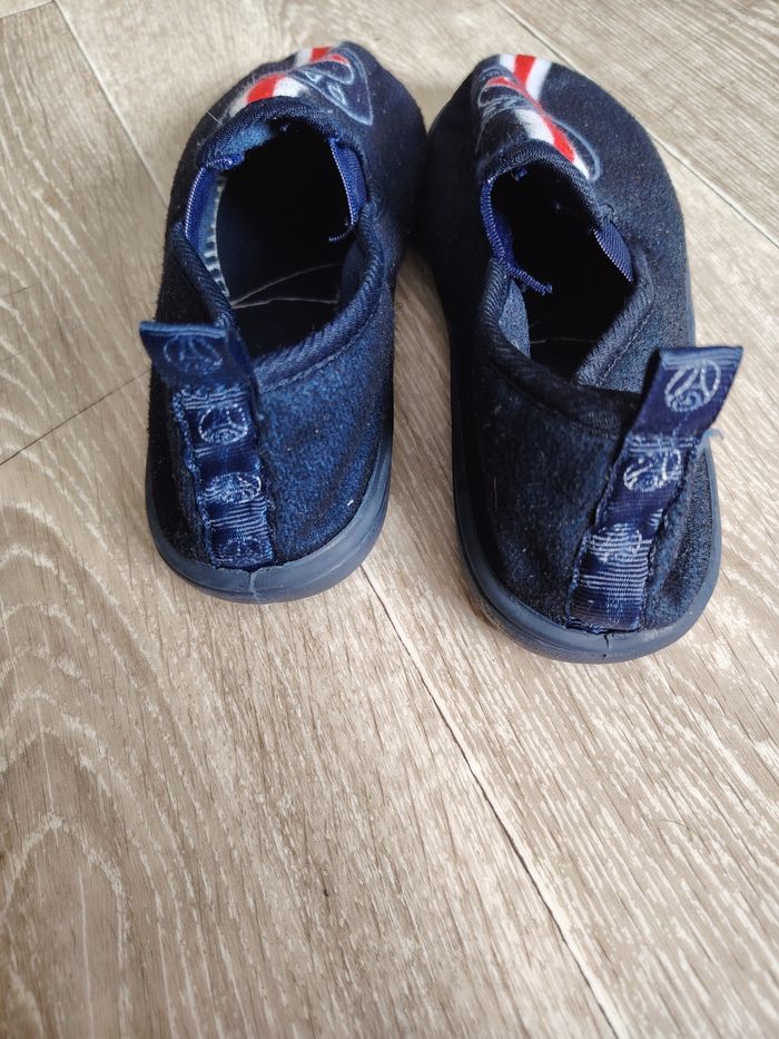 Chaussons psg - photo numéro 3