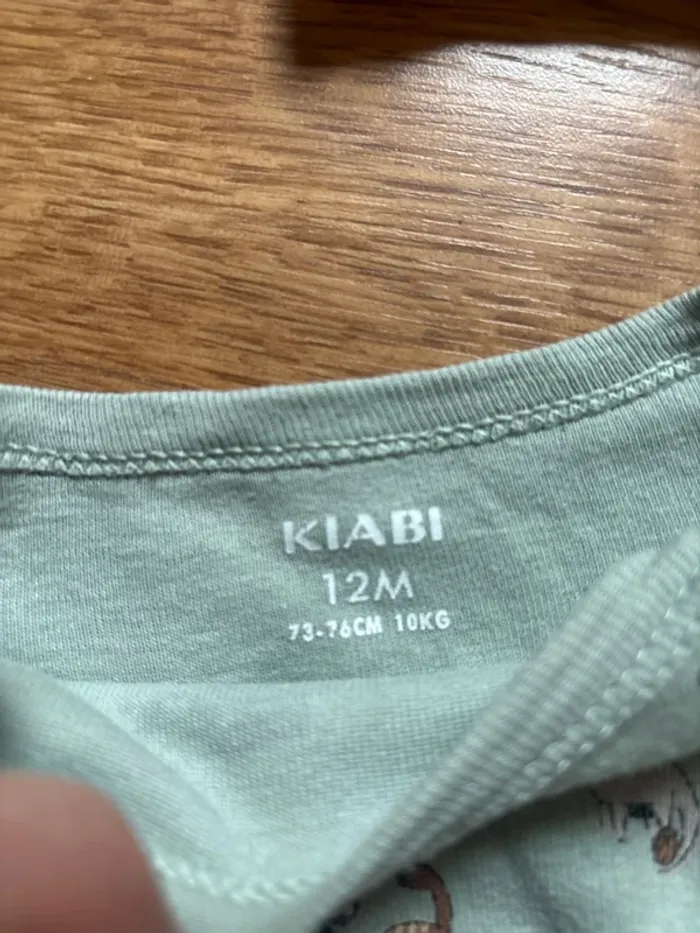 Lot de deux body, taille 12 mois - photo numéro 3