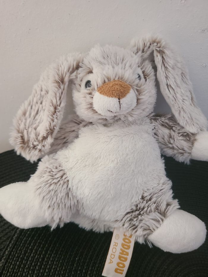 Peluche lapin RODADOU RODA gris ventre blanc