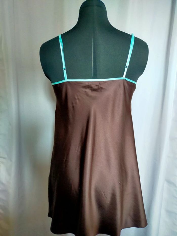 Nuisette satinée chocolat avec bretelles turquoise – Fleur de Rêve – T. M - photo numéro 4