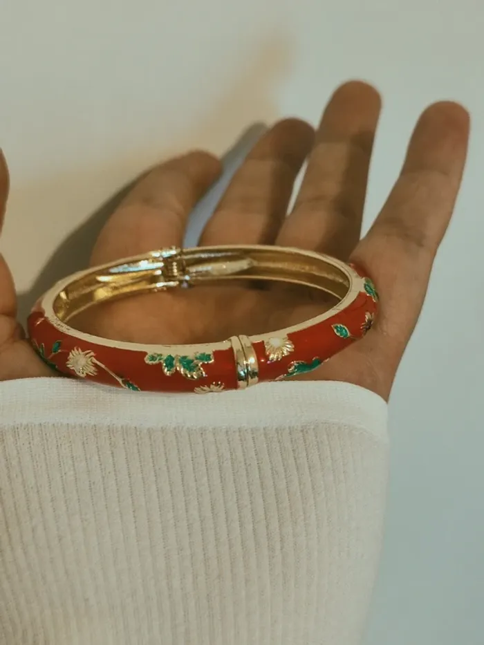 Bracelet style ethnique doré et rouge avec imprimé fleur - photo numéro 7