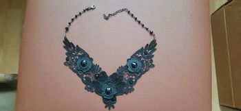 Collier Ras de cou en dentelle