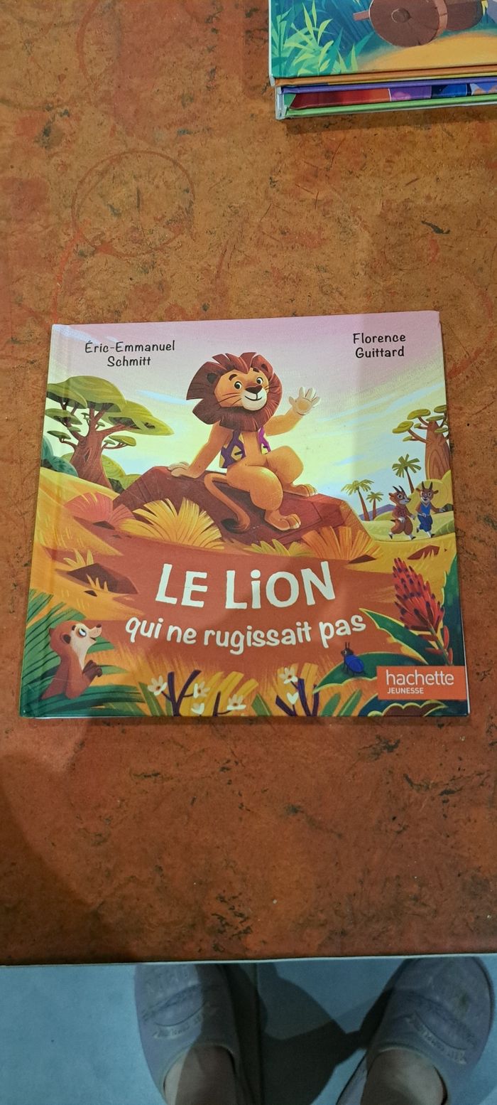 Livre le lion qui ne rugissait pas