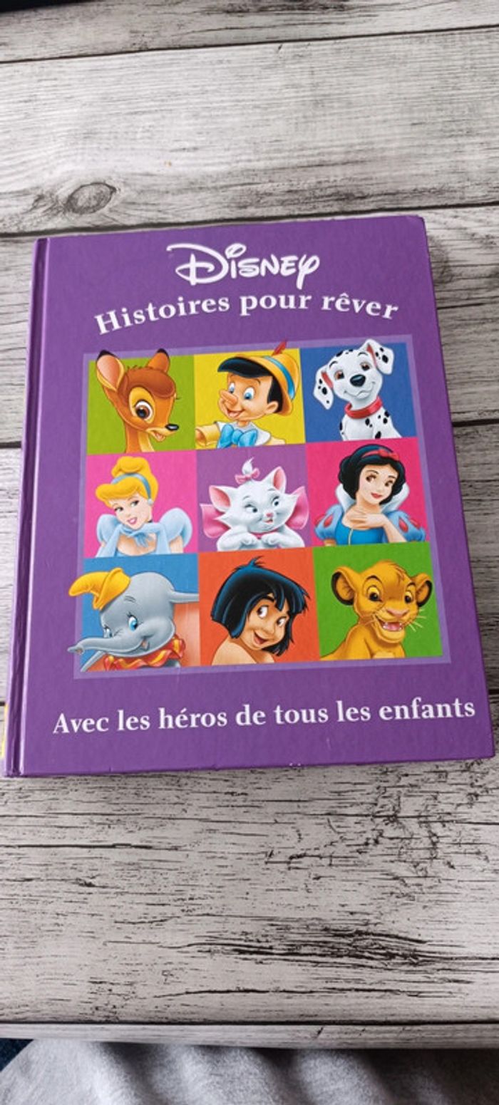 Livre histoires Disney