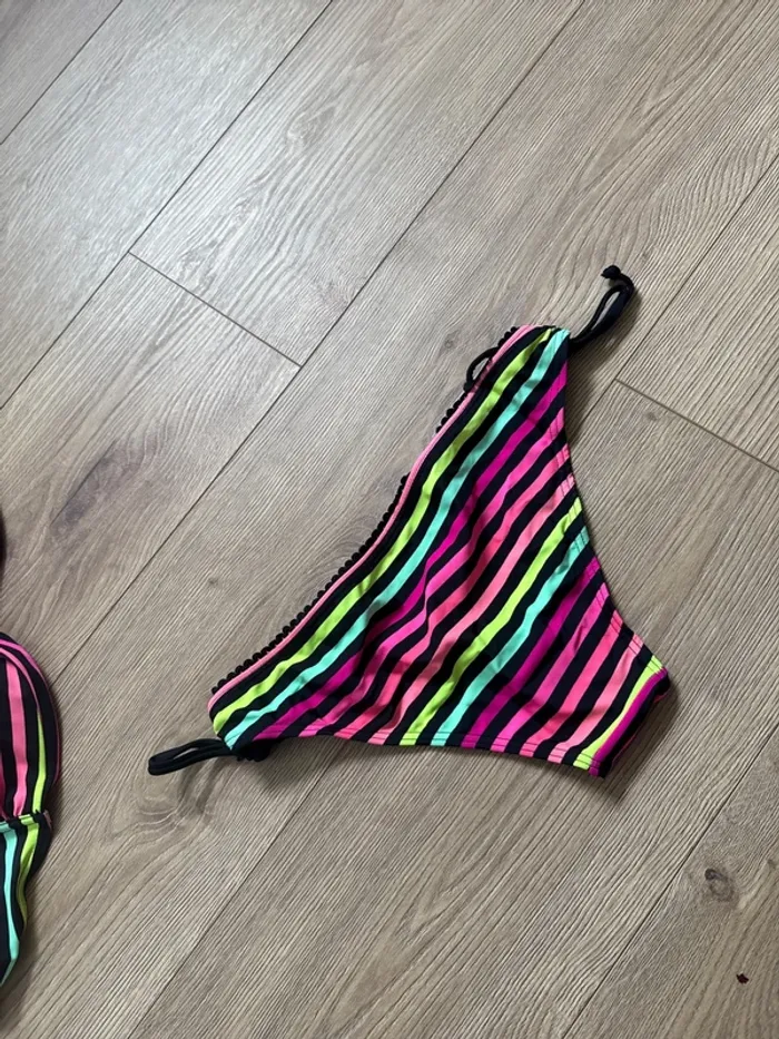 Maillot de bain, deux pièces multicolores - photo numéro 2