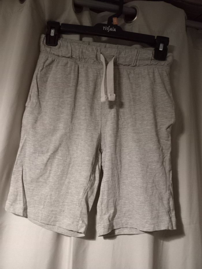 Lot short été taille 10ans tbe - photo numéro 2
