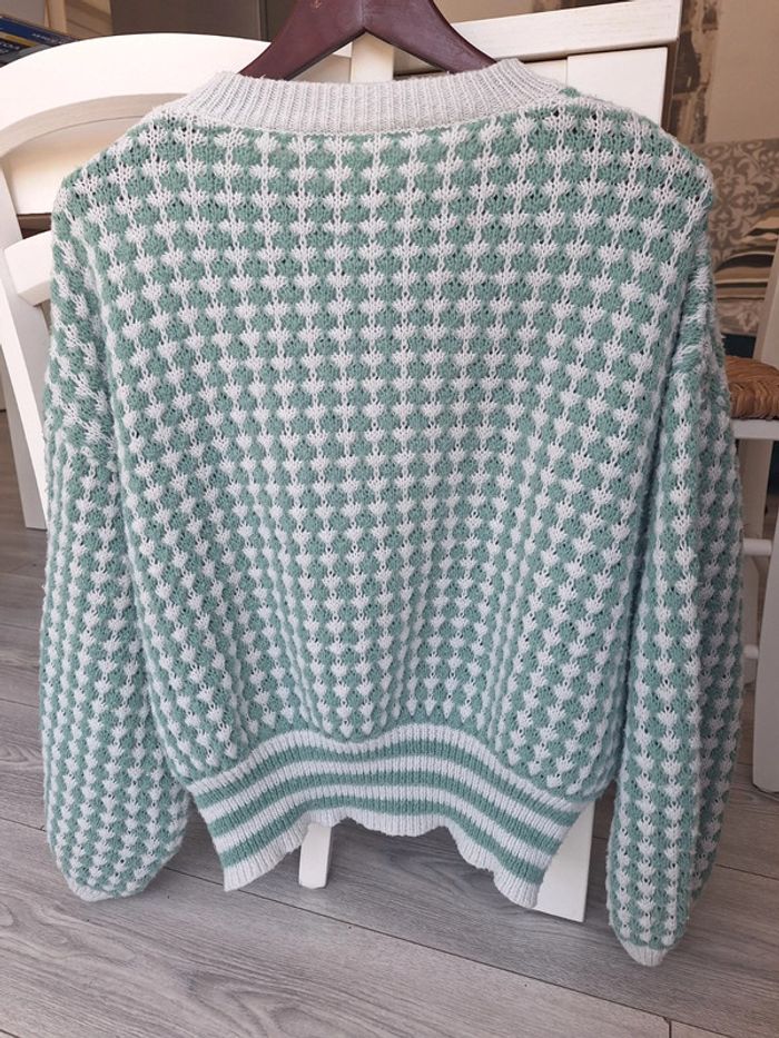 Pull vert et blanc taille 40 / 42 Shein - photo numéro 4