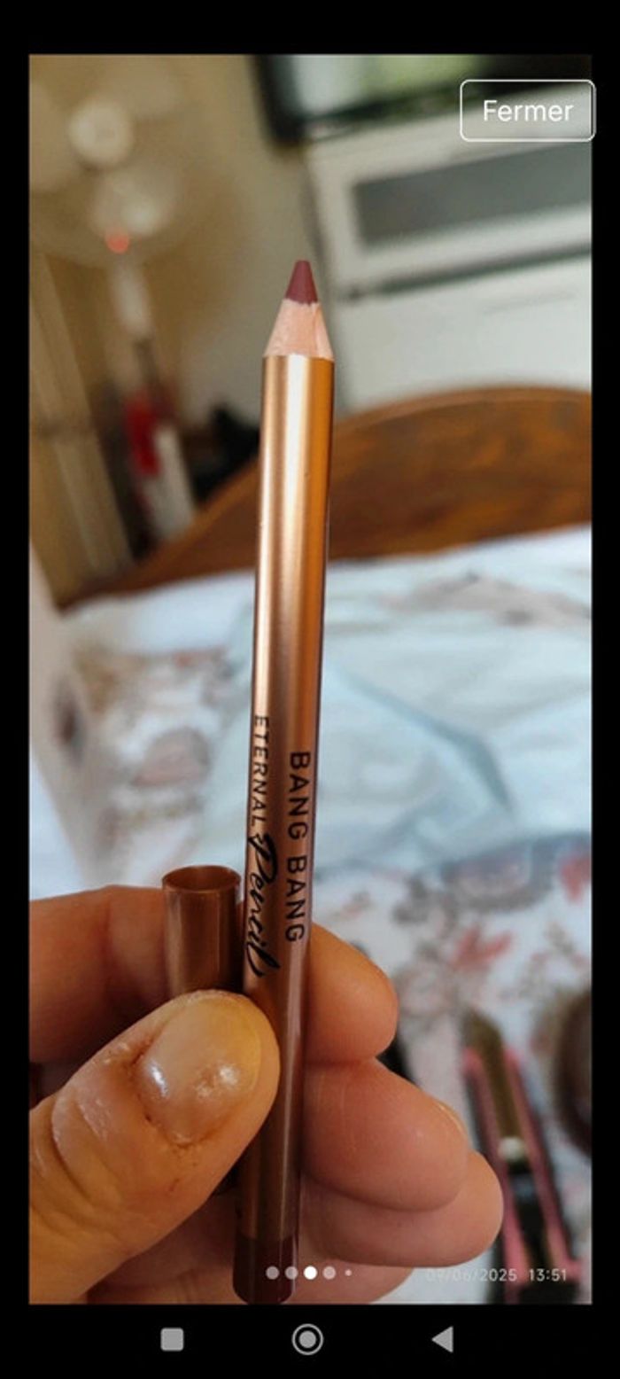 Bang Bang Eternal Pencil Crayon Yeux Et Lèvres Waterproof Teinte Berry - photo numéro 3