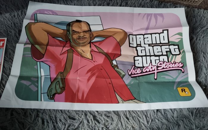 Boîte vide de jeu avec livret et poster GTA Vice City Stories PSP - photo numéro 6