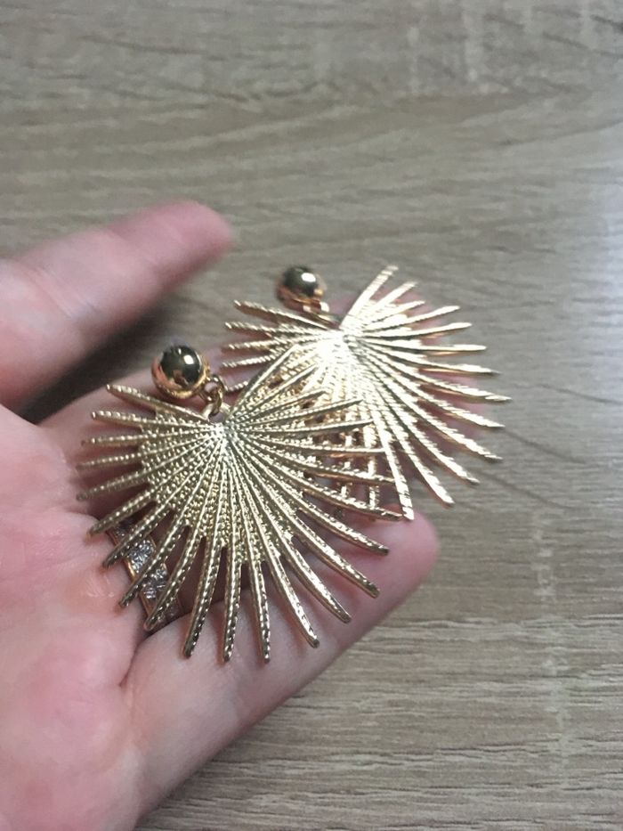 Boucles d’oreilles NEUVES pour femme forme de cœur et de soleil couleur doré - photo numéro 2
