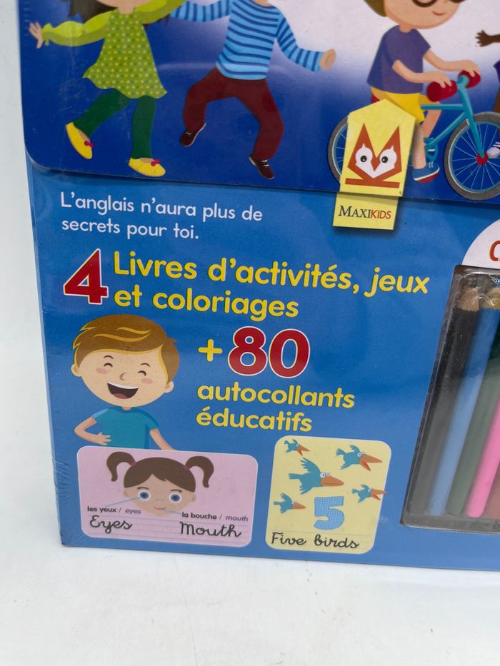 Maxi Mallette d’activités Hello I speak English thème Anglais  Neuf sous blister - photo numéro 2