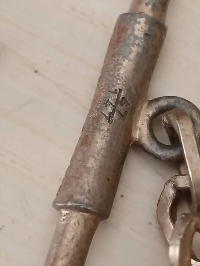 Collier numéroté biche de bere - photo numéro 4