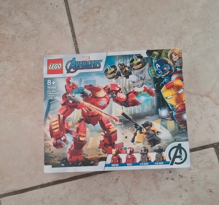 Lego Avengers 76164 iron man Hulkbuster aim agent