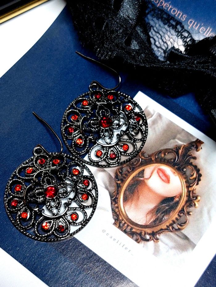 Boucles d'oreilles style vintage gothique