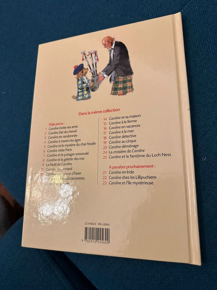 Livre ouvrage Caroline et le fantôme du Loch Ness bd album Pierre Probst Hachete - photo numéro 2