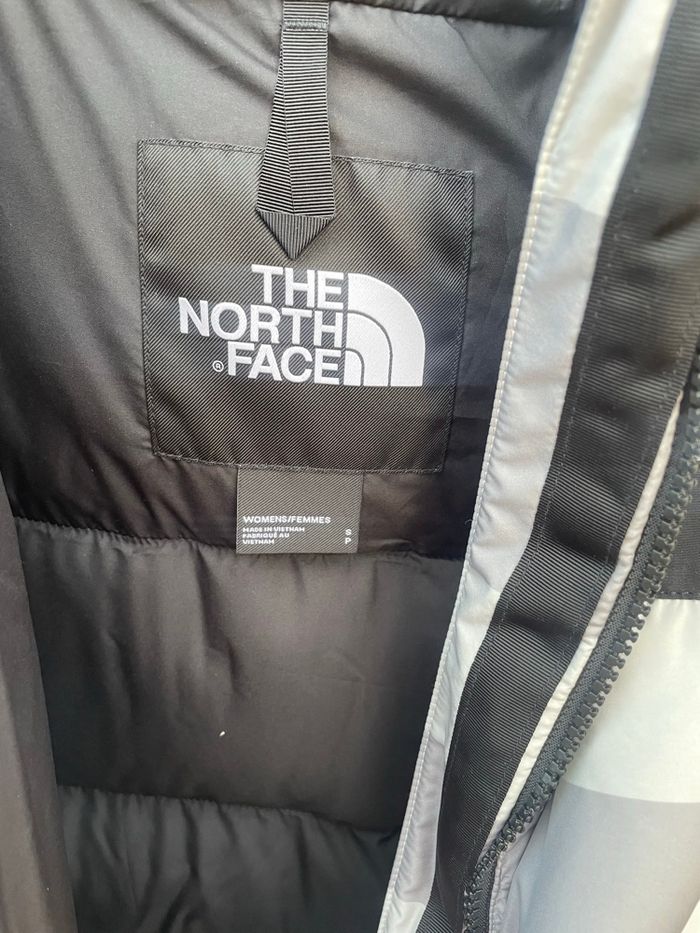 Doudoune  femme North face  stripe grises  Himalayan - photo numéro 4