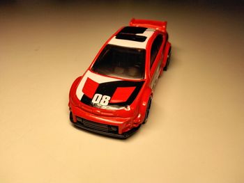 Voiture miniature ’08 Ford Focus Hot Wheels échelle 1/64 ; 3 inche
