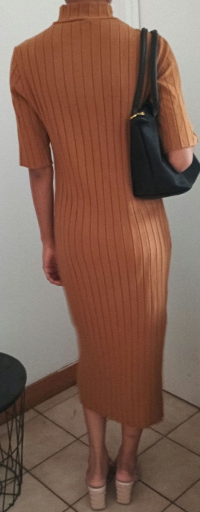 Robe Moulante - photo numéro 2