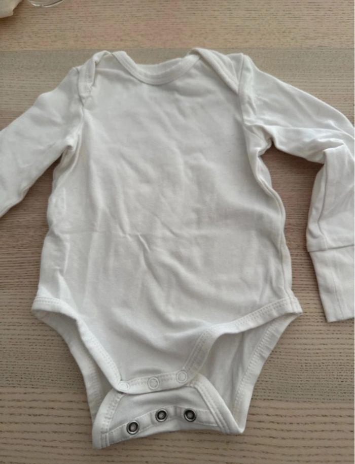 Lot 3 Bodies blanc tape à l'œil 1 mois 53 cm girafe mixte - photo numéro 4