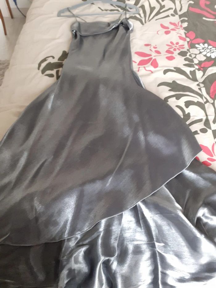 Robe de soirée grise taille 3 - photo numéro 4