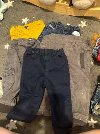 Lot pantalons garçon