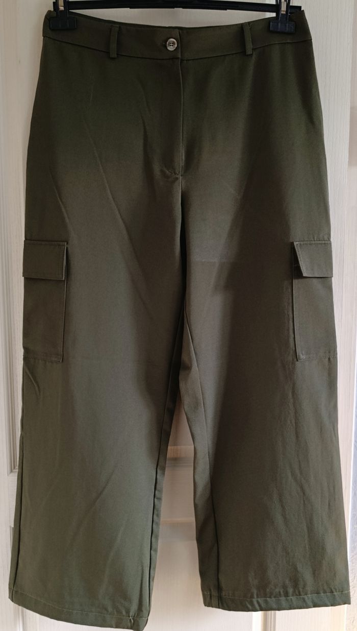 Pantalon large Kiabi taille 44 - photo numéro 4