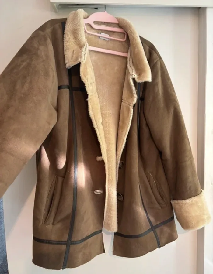 Manteau camel fourré style peau lainée – Taille L (42/44) - photo numéro 4
