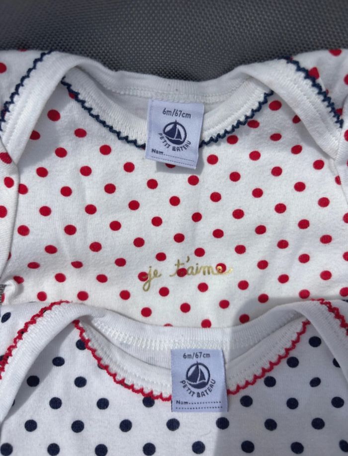 Lot de 2 bodies Petit bateau 6M - photo numéro 2