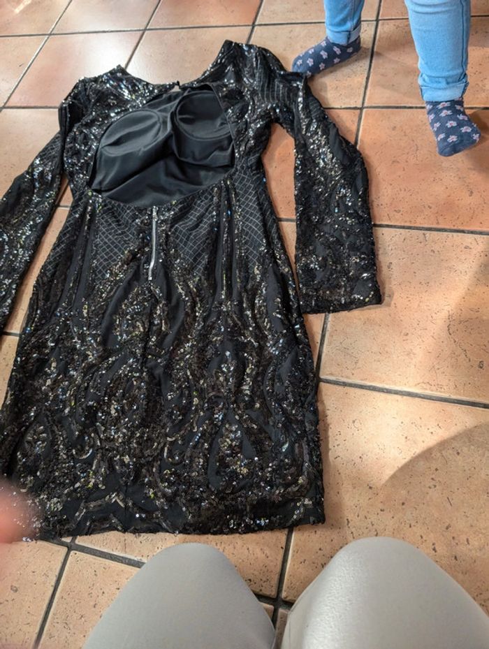 Robe à strass - photo numéro 2