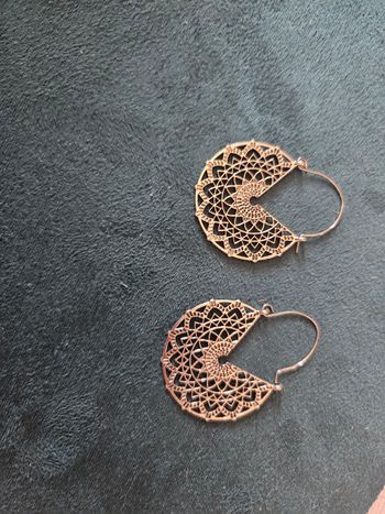 Boucle d'oreille 61