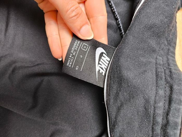 Survêtement Nike en velours - photo numéro 4