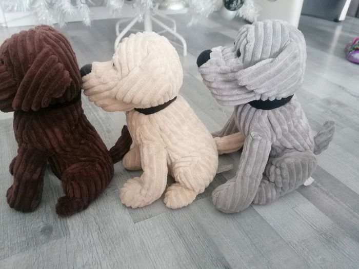 3 peluches chiens décoration 🐶 - photo numéro 7