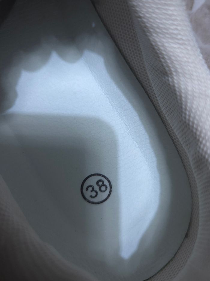 Baskets en toile Camel et Beige - Style Rétro - Neuves - Taille 38 - photo numéro 5