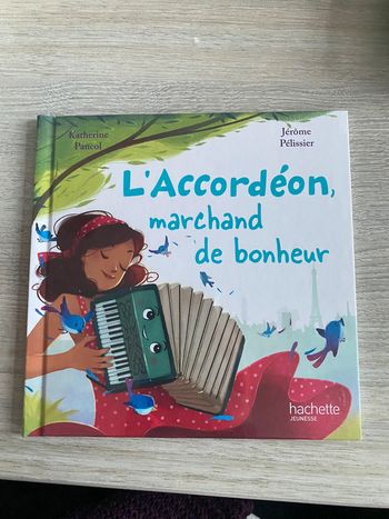 L’accordéon marchons de bonheur - livre mcdo
