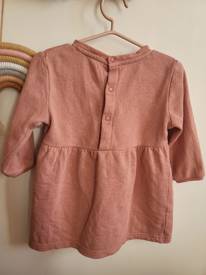 🌷Robe  rose et dorée fille 18 mois kiabi - photo numéro 3