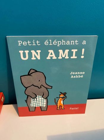 Livre école des loisirs petit éléphant à un ami