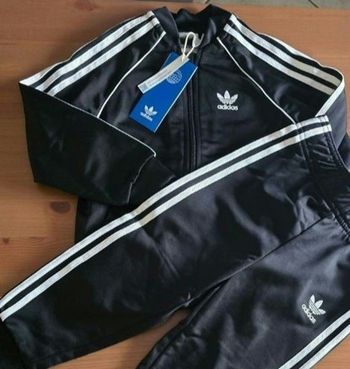 NEUF (non porté) 🏷🥰🤩 survêtement ADIDAS unisex 3 ans 🥰🤩(ferme)