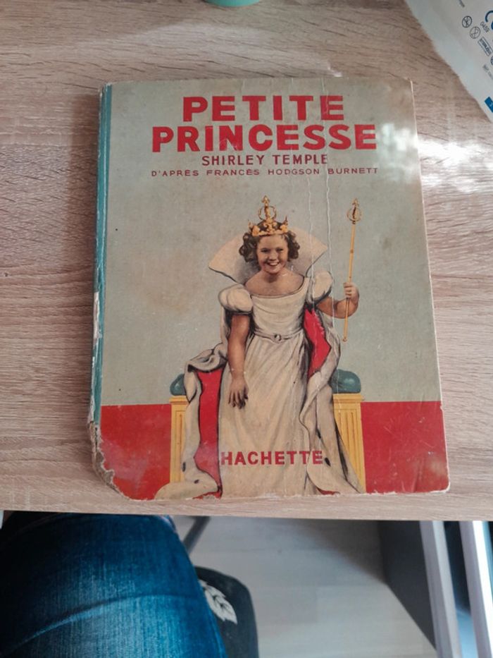 Magnifique livre ancien illustré 1939