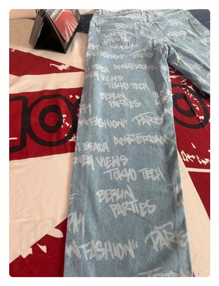 Pantalon Bershka bleu clair motif ville taille S - photo numéro 13