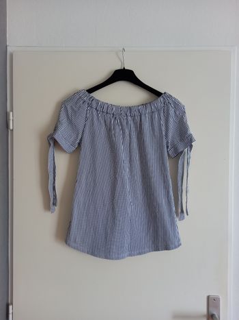 Blouse col bardot. 