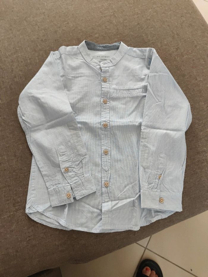 Chemise blanche à rayures bleues 6 ans - photo numéro 3