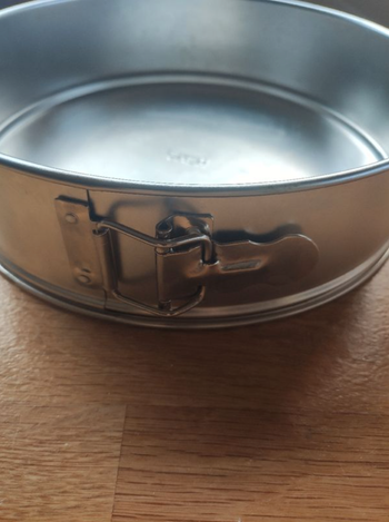 Moule à manqué fond amovible à charnière