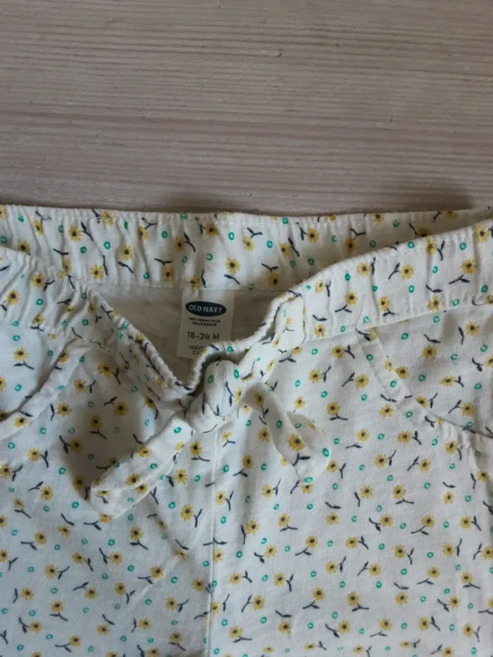Pantalon legging fleurs T. 2 ans - photo numéro 2