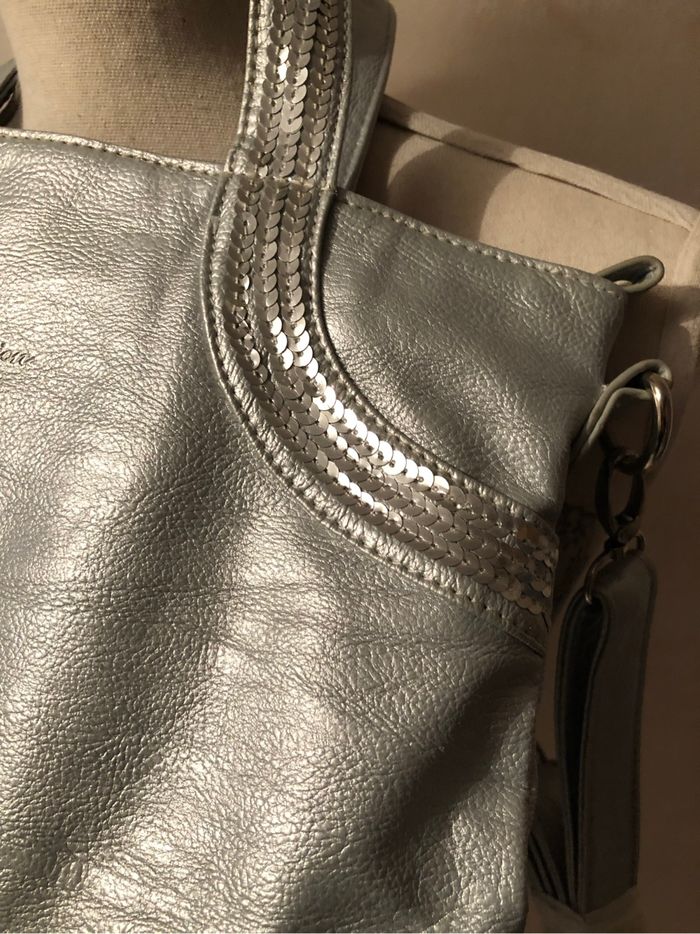 Sac argenté neuf - photo numéro 2