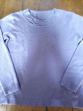 Pull perle au col mauve