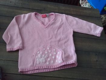 Pull rose t 18 mois