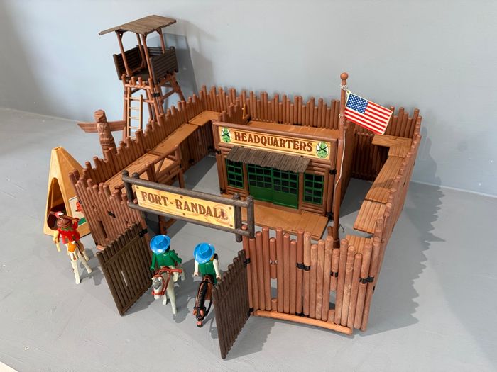 Playmobil Fort Randall Western vintage cowboy Indien Tour de garde mirador Quartier général - photo numéro 4