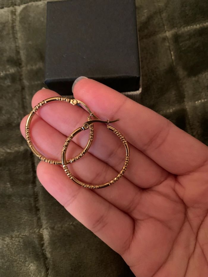 Créoles rétro style vintage en acier inoxydable - photo numéro 6