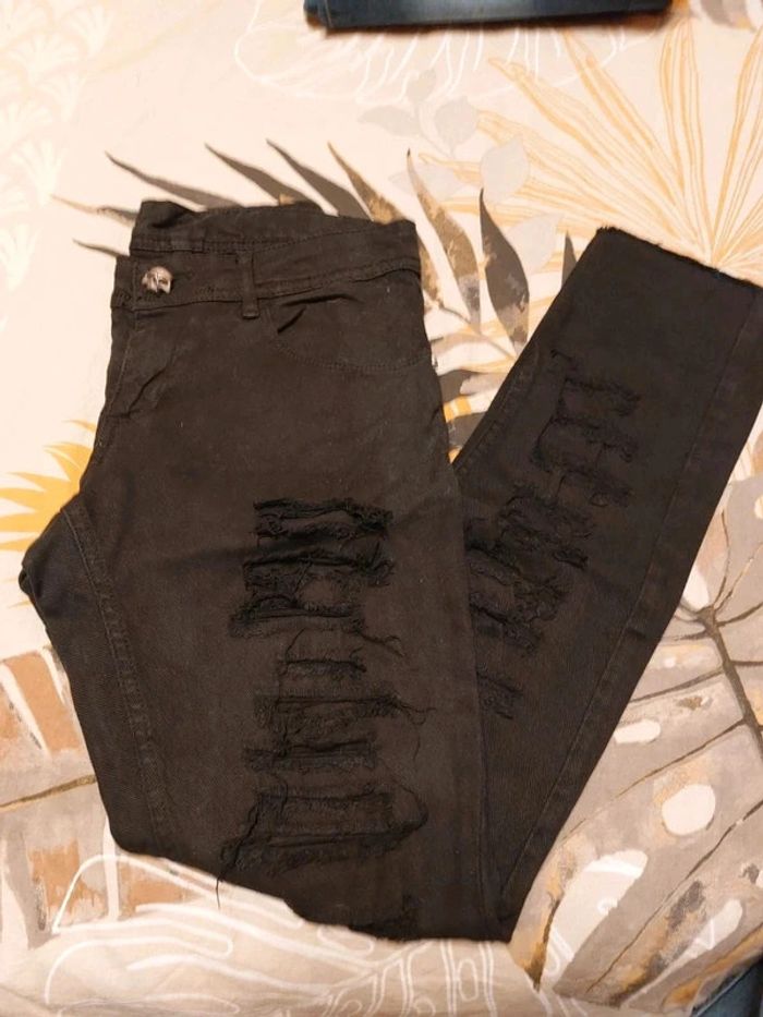 Jeans à trou