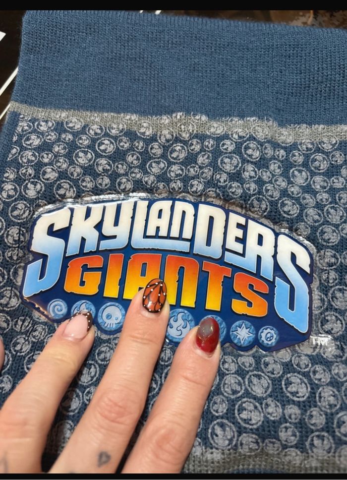 Écharpe skylanders giants neuve - photo numéro 2